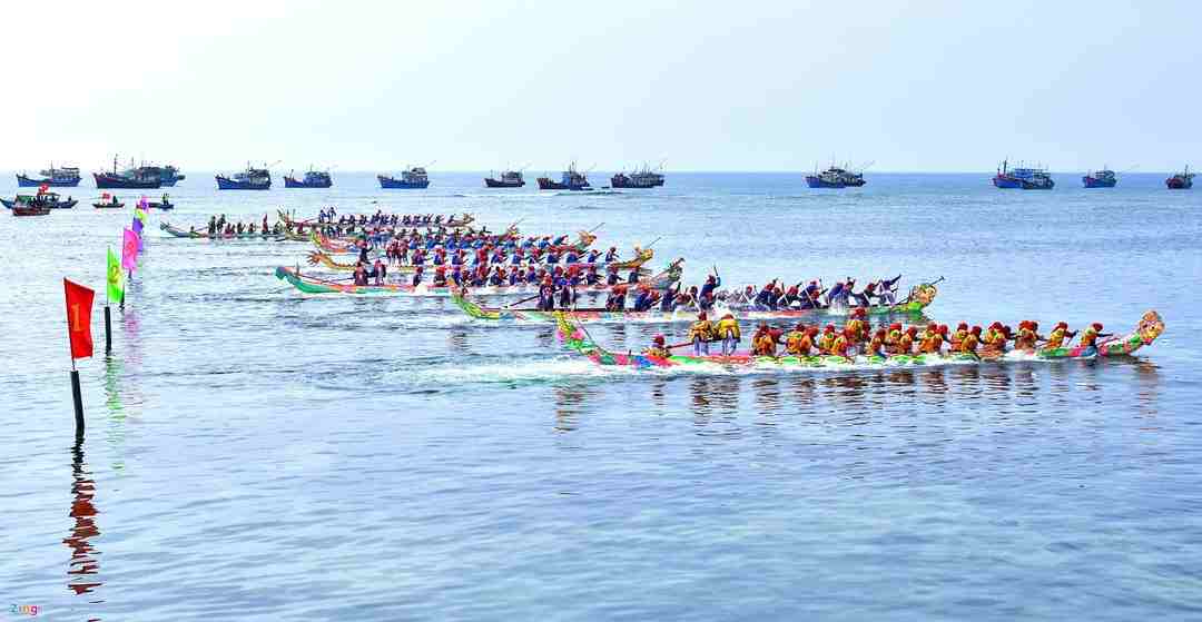 Ý nghĩa của lễ hội truyền thống đua thuyền hằng năm ở nước ta