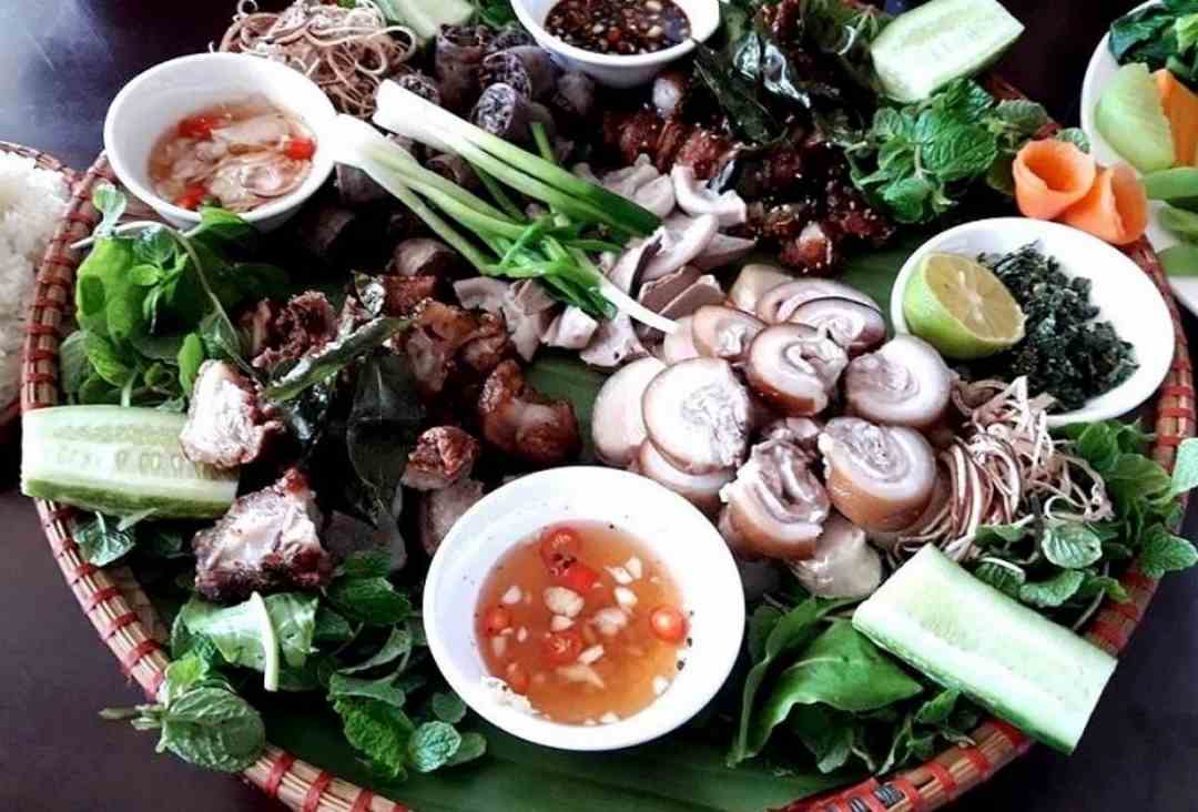 Ăn gì ở làng văn hóa các dân tộc Việt Nam?